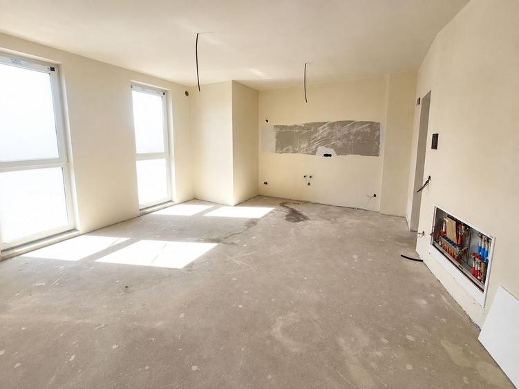 Apartament cu 2 camere semidecomandat în Mărăști