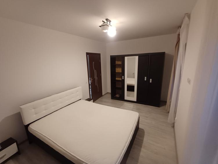 Apartament cu 2 camere semidecomandat în Dosu Bricii
