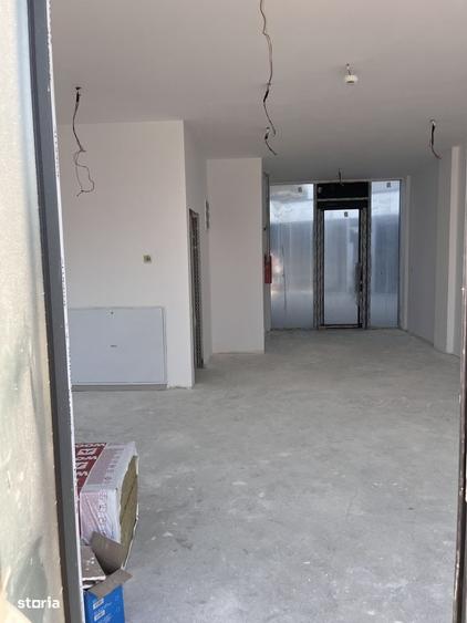 Spațiu comercial, de 36 mp, în Nord