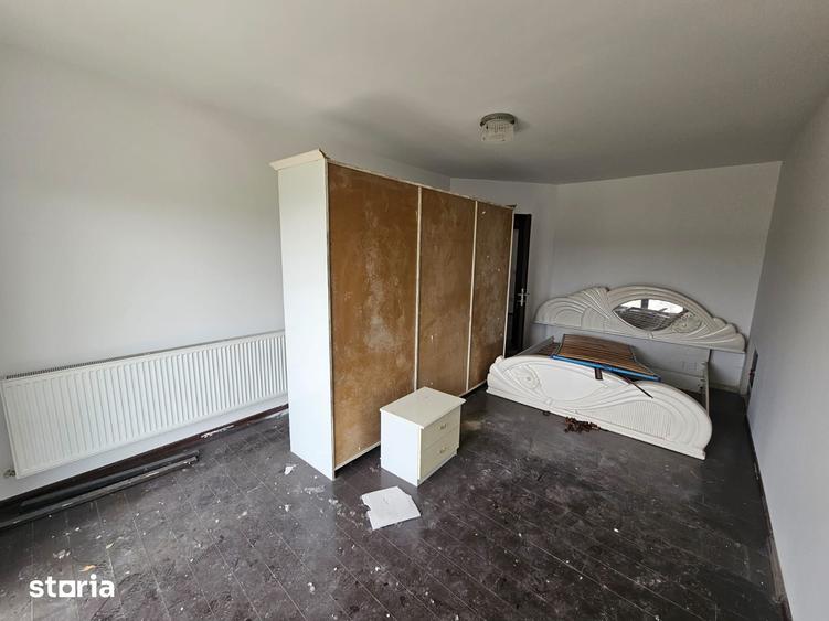 Casă cu 7 camere cu Teren 550 Mp în Câmpulung Muscel
