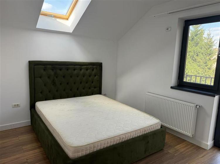 Apartament cu 3 camere decomandat, mobilat în Florilor