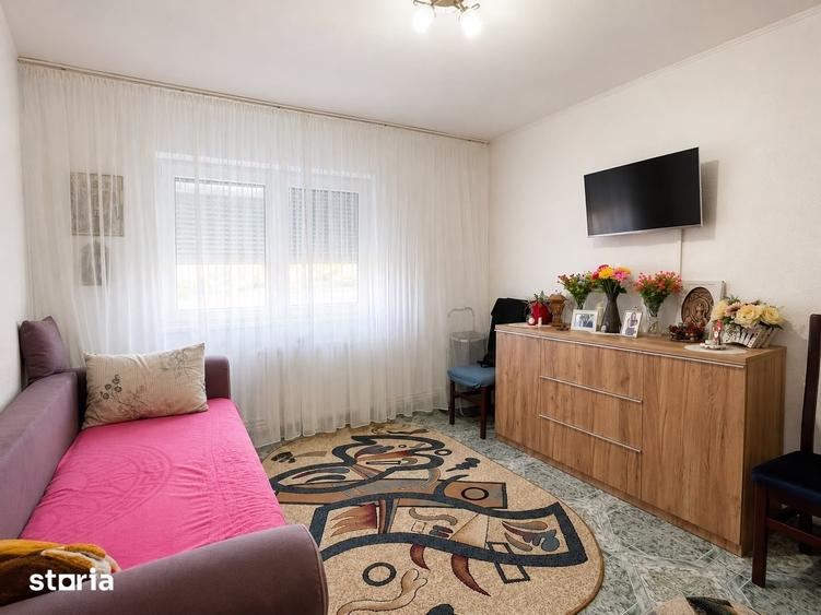 Apartament cu 3 camere decomandat în Tomis Nord