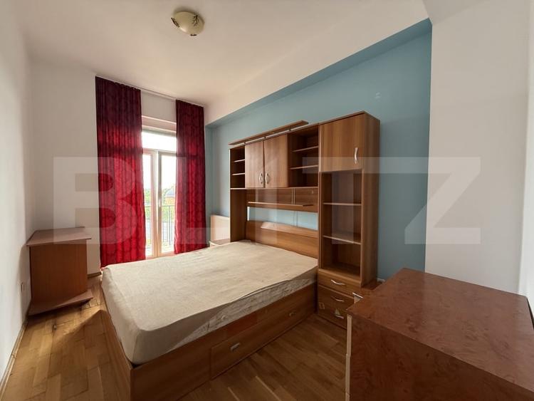 Apartament cu 2 camere semidecomandat, mobilat în Micro 17