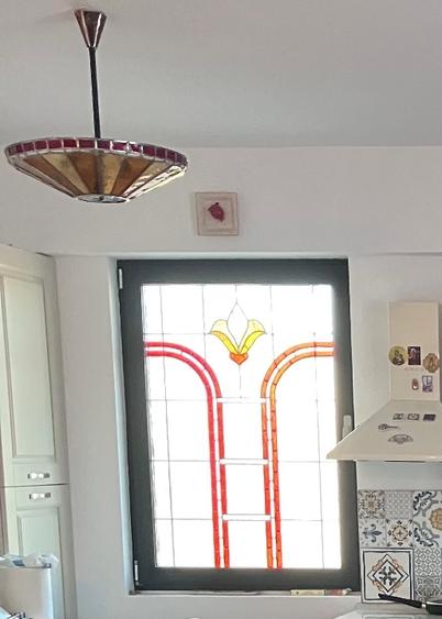 Apartament cu 3 camere semidecomandat, mobilat în Decebal