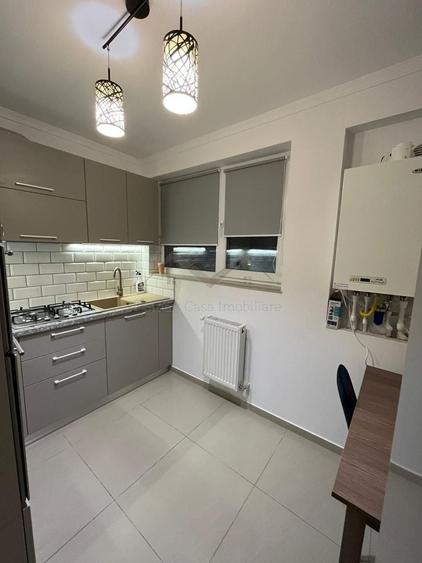 Apartament cu 2 camere decomandat în Piața Unirii