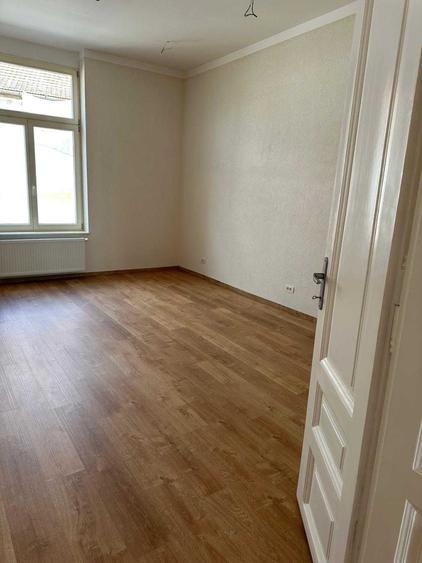 Spațiu comercial, de 140 mp, în Central