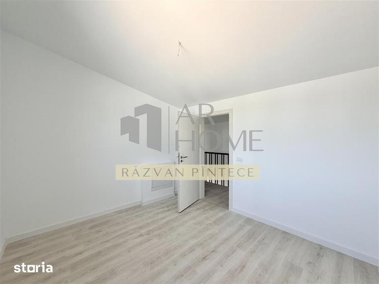 Casă cu 4 camere cu Teren 350 Mp în Păulești