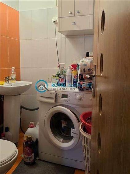 Apartament cu 3 camere decomandat, mobilat în Cantacuzino