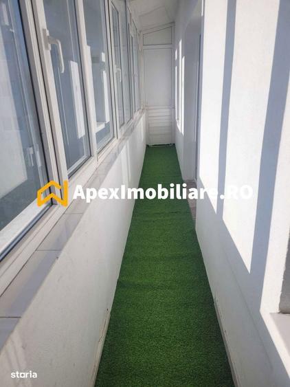 Apartament cu 3 camere semidecomandat în Calea Victoriei