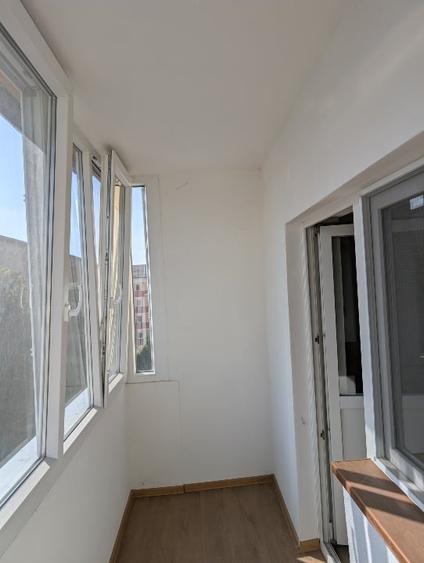 Apartament cu 2 camere semidecomandat în Soarelui