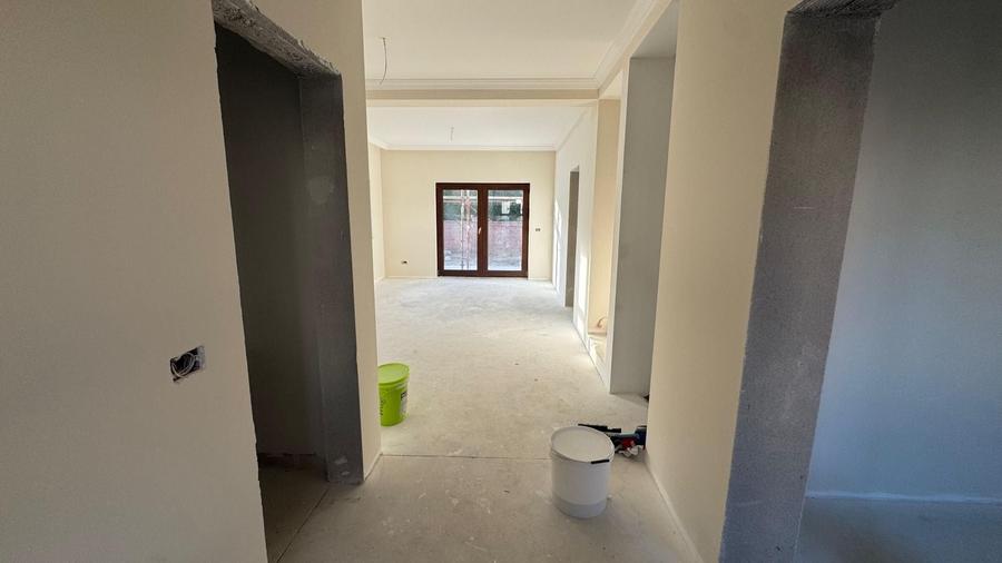 Duplex cu 5 camere cu Canalizare în Dumbrăvița