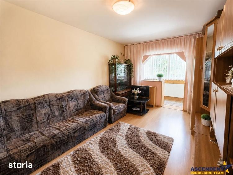 Apartament 3 camere, decomandat, boxa 14 mp, 2 balcoane, Triaj, Brasov - 1