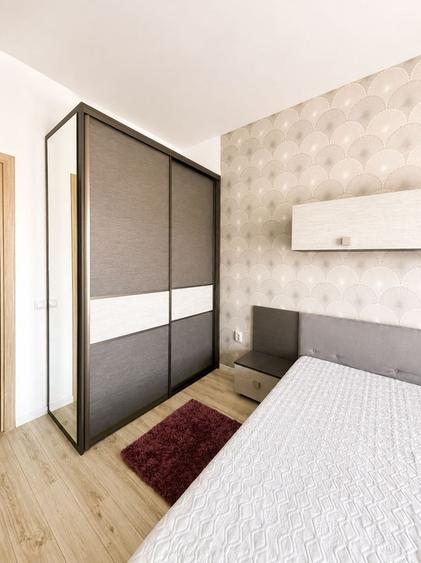Apartament cu 2 camere semidecomandat, mobilat în Bună Ziua