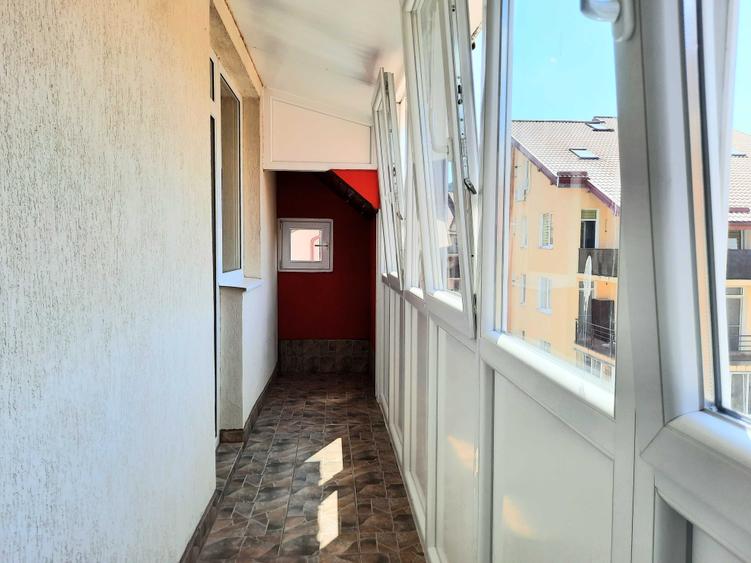 Apartament cu 3 camere în Florești