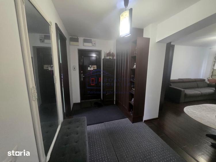 Apartament cu 3 camere în Ultracentral