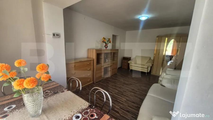 Apartament cu 2 camere semidecomandat în Botizului