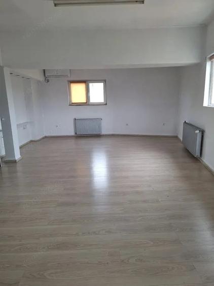 Spațiu comercial, de 150 mp, în Ultracentral