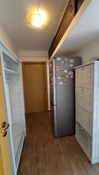 Apartament cu 2 camere semidecomandat, mobilat în Girocului