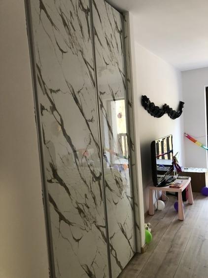 Apartament cu 4 camere decomandat, mobilat în Răcădău