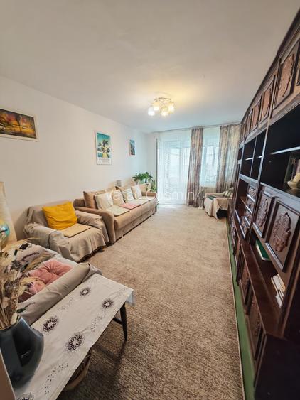 Apartament 3 camere | Turnu Măgurele | Etaj 8/10 | Bloc anvelopat