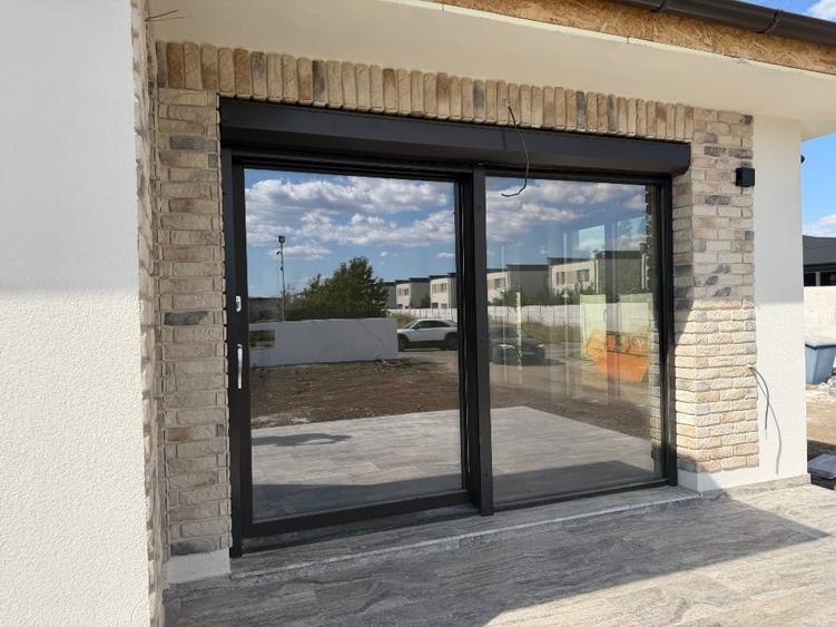 Casă individuală cu 4 camere cu Teren 780 Mp în Corbeanca