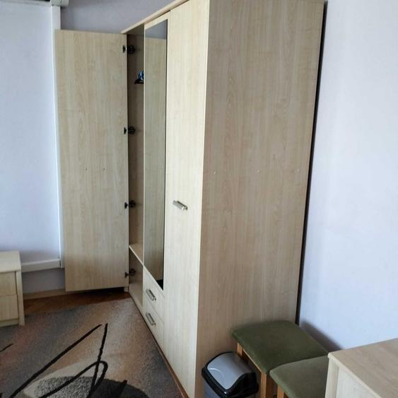 Apartament cu 2 camere semidecomandat în Podu Roș