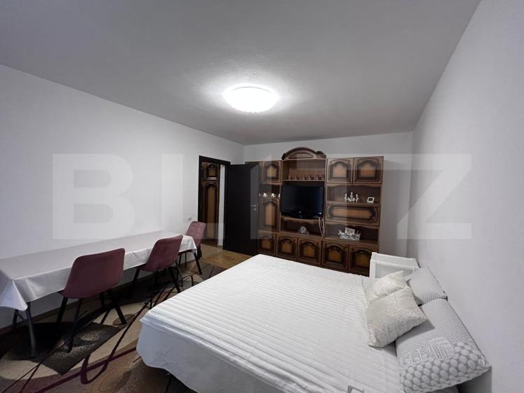 Apartament de vanzare, 2 camere, 53 mp, zona Subcetate - 1