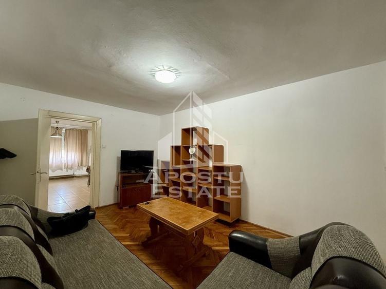 Apartament cu 3 camere decomandat, mobilat în Medicină