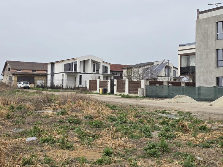 Teren Construcții intravilan de 3000 mp, în Agigea