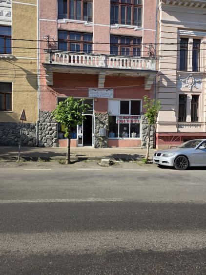 Spațiu comercial, de 120 mp, în Central