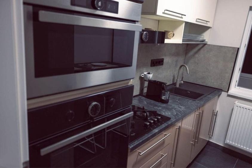 Apartament cu 2 camere decomandat în Lipovei