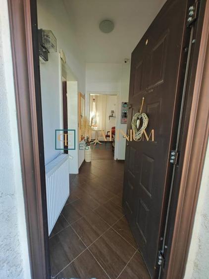 Casă individuală cu 3 camere cu Canalizare în Girocului