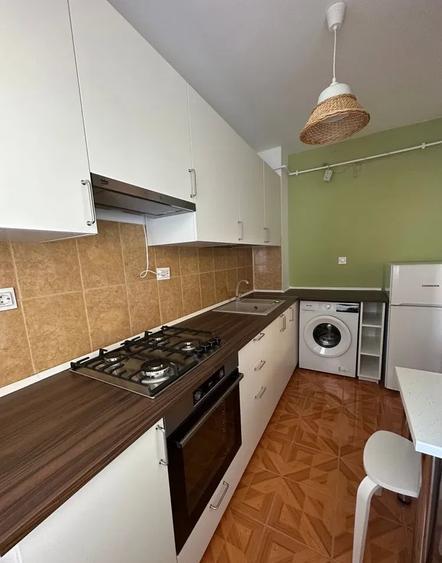 Garsonieră decomandată în Valea Ialomiței
