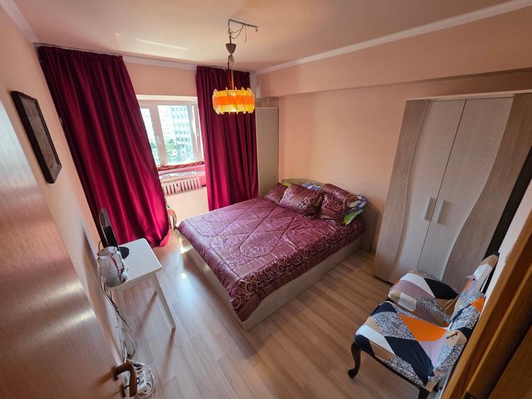 Apartament cu 3 camere decomandat în Doamna Ghica