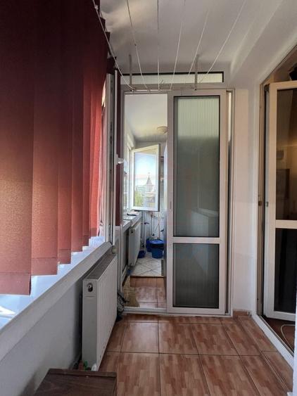 Apartament cu 2 camere semidecomandat, mobilat în Țiglina 2