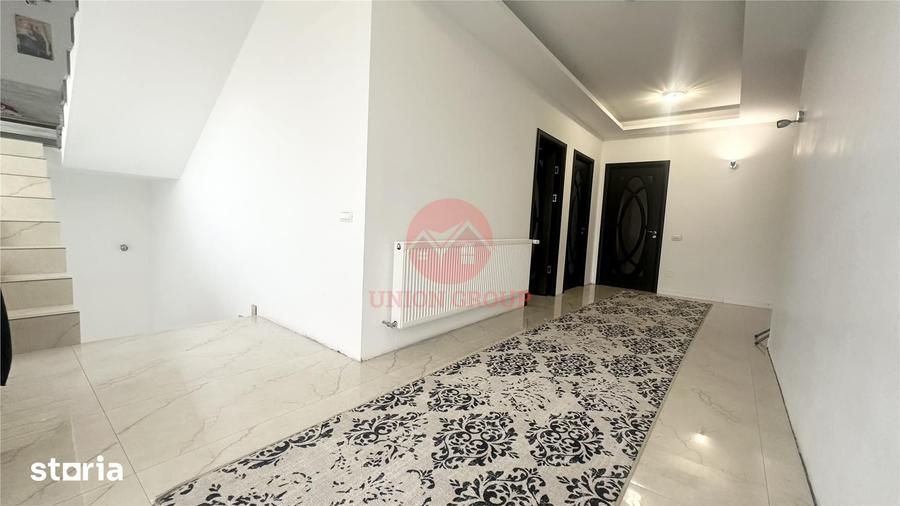 Casă cu 6 camere cu Teren 552 Mp în Aurel Vlaicu