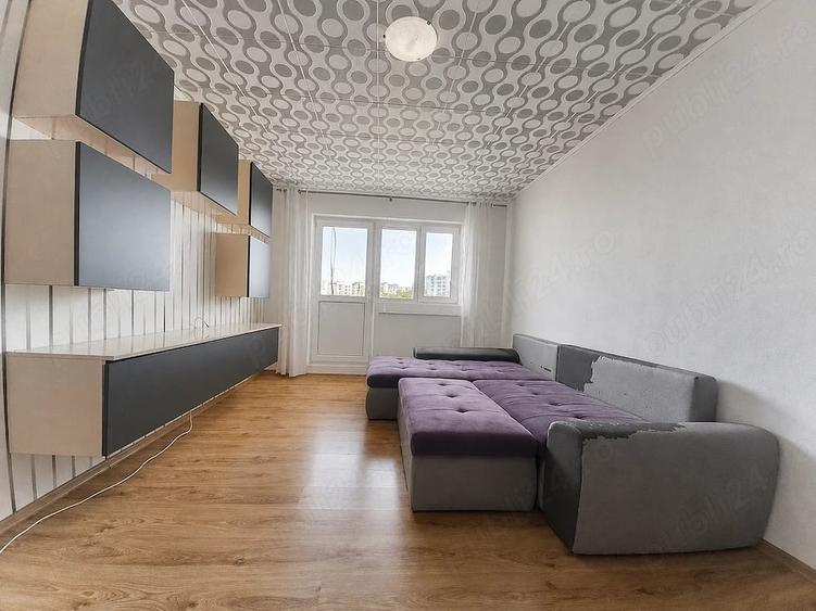 Apartament cu 3 camere decomandat în Soarelui