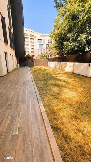 Apartament cu 4 camere decomandat în Centrul Civic