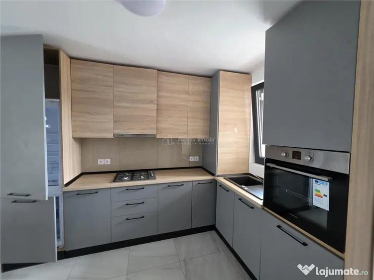 Casă cu 5 camere cu Teren 85 Mp în Central