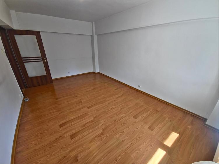 Apartament cu 2 camere decomandat în Tomis II