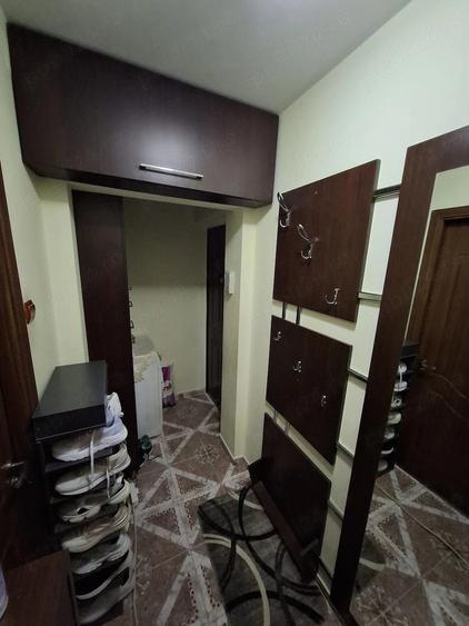 Apartament cu 2 camere semidecomandat în Valea Rosie