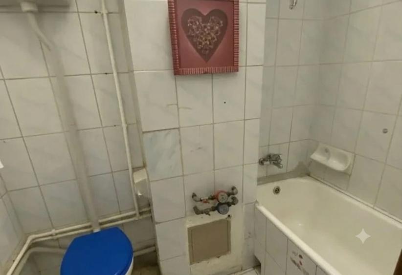 Garsonieră în Titan
