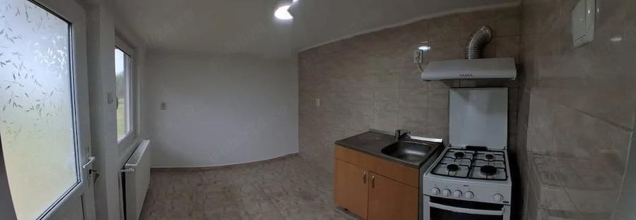 Casă cu 1 camere cu Teren 910 Mp în Central