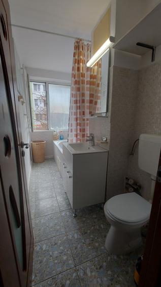 Apartament cu 2 camere decomandat în Cantemir