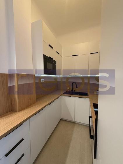 Apartament cu 2 camere, mobilat în Ultracentral