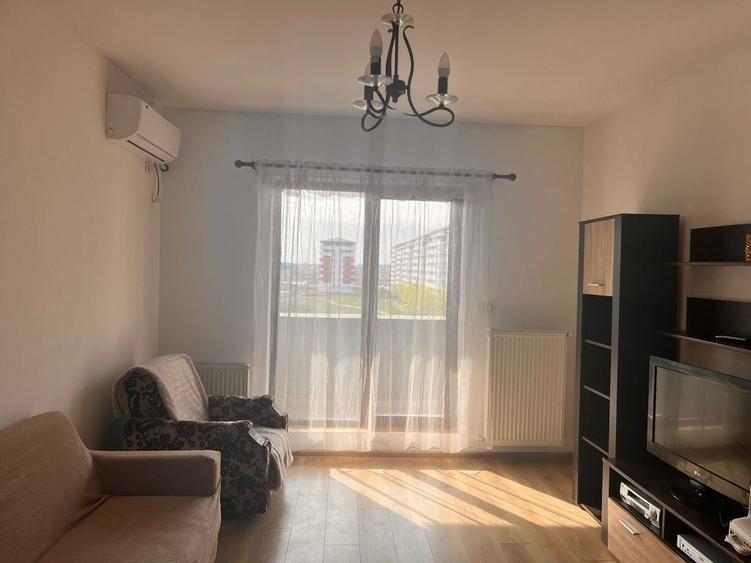 Apartament cu 2 camere decomandat în Roșu