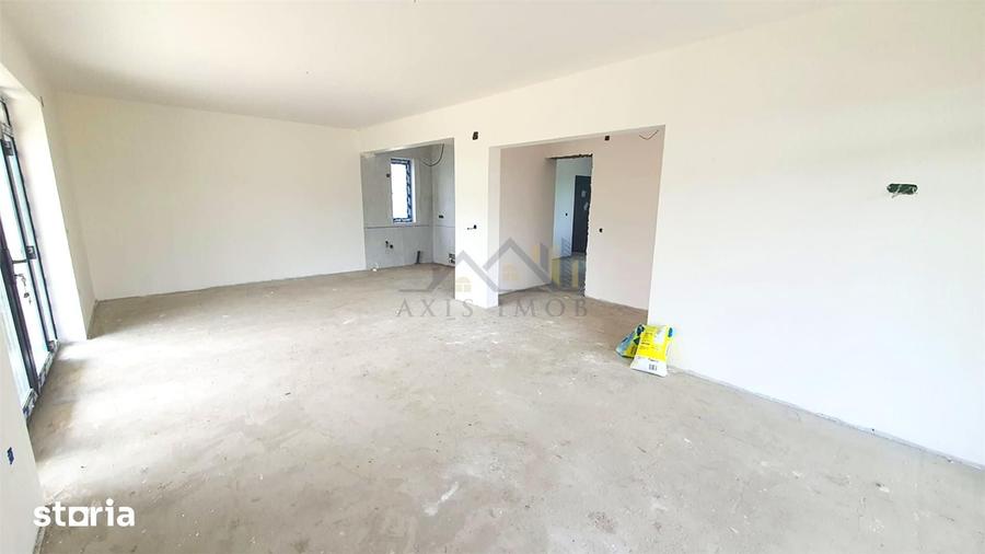 Casă cu 3 camere cu Teren 452 Mp în Gălbinași
