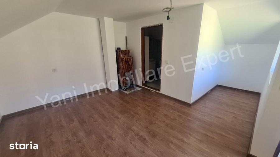 Casă cu 3 camere cu Teren 9815 Mp în Valea Iașului