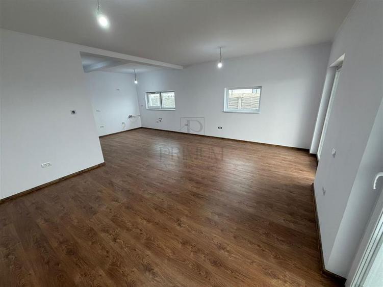 Casă individuală cu 4 camere cu Teren 350 Mp în Săcălaz
