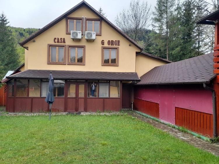 Casă cu 4 camere în Lepșa